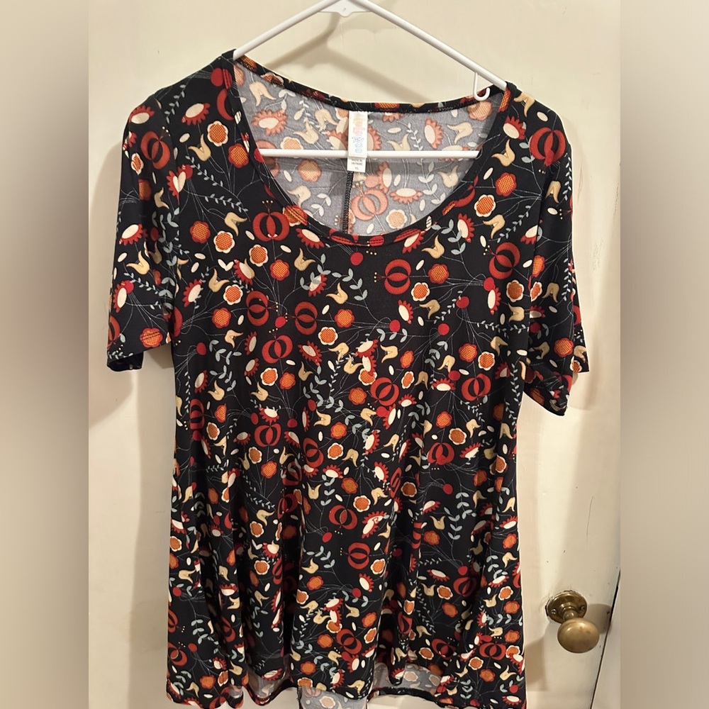 LulaRoe Perfect T size XS